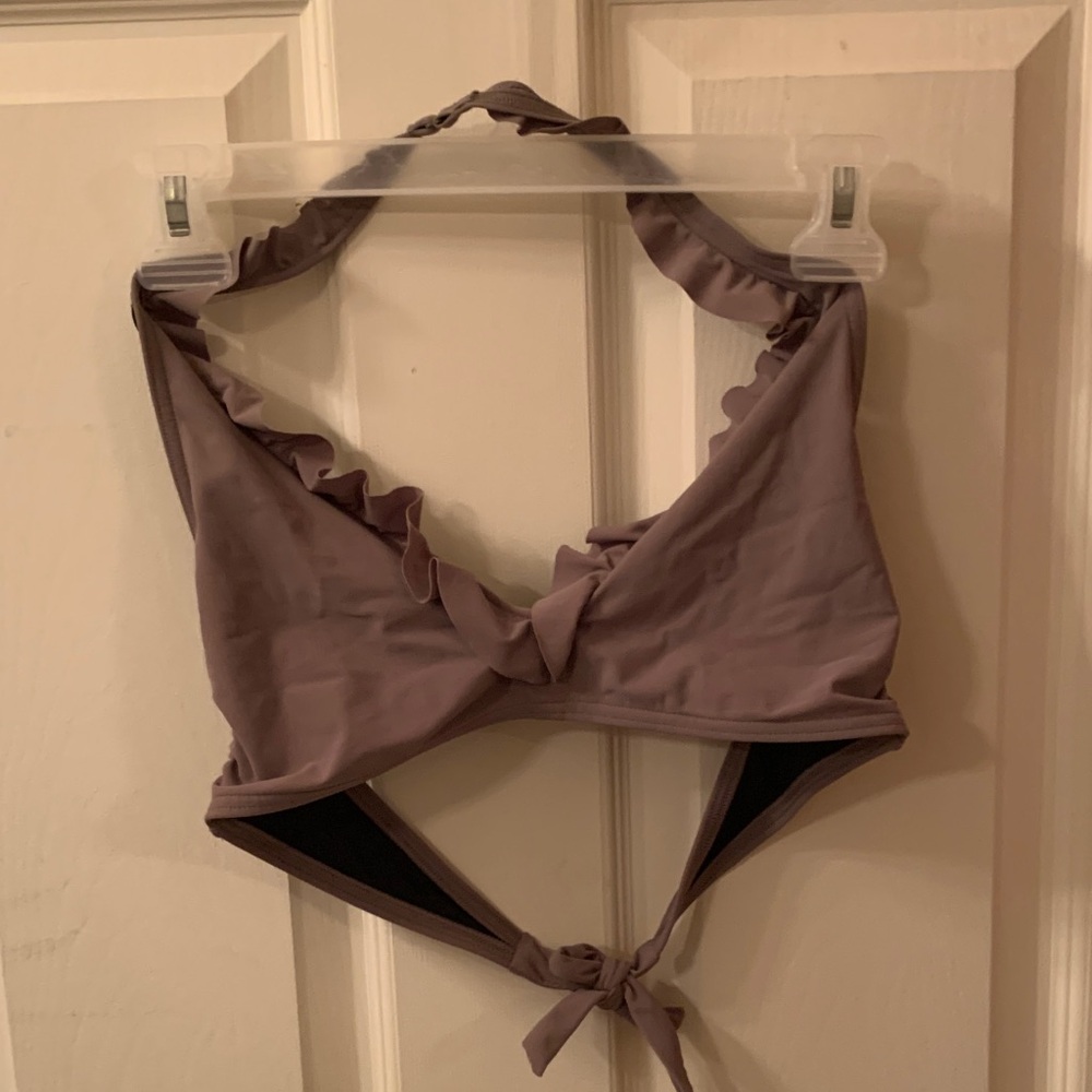 Elegant Ruffled Halter Bralette Swim Top Large